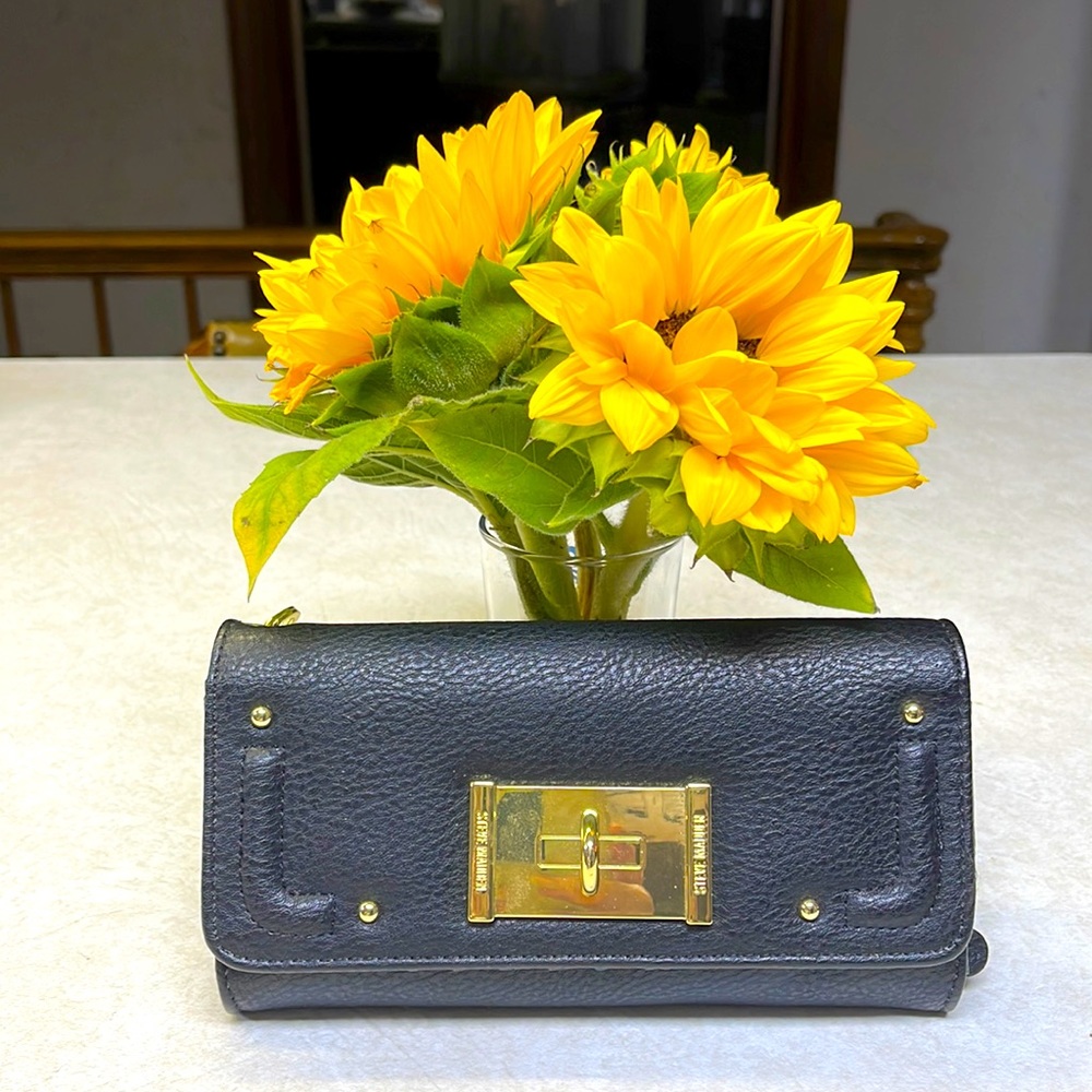 Steve Madden Tri-Fold Wallet